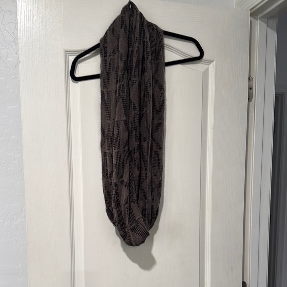 Michael Kora Patterned Infinity Scarf